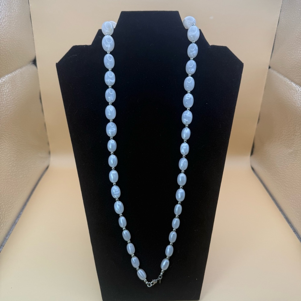 Vintage Monet Necklace 28” White Moonglow Beads Silver Tone Signed Clasp & Tag - Picture 2 of 10